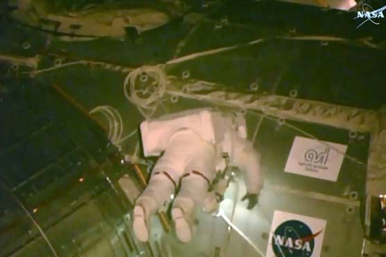Spacewalk repair needs only two whacks