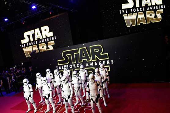 'Star Wars' overtakes 'Jurassic World' for biggest global debut