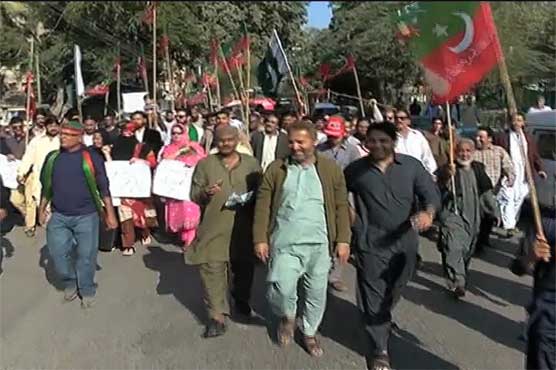 PTI leads rally against Sindh Assembly's resolution over Rangers' power
