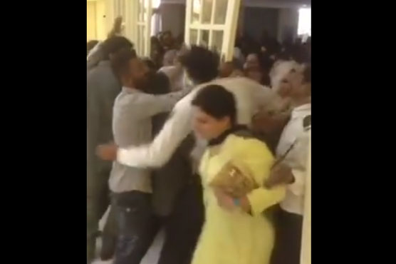 #LawnWars: Viral video shows women going wild at a recent sale