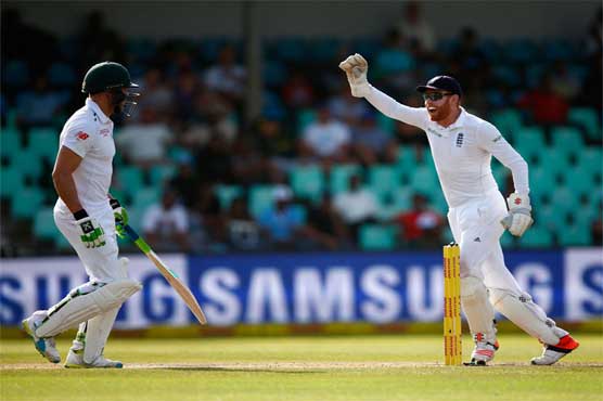Broad strikes put England on top