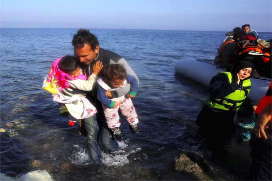 Over one million reach Europe by sea in 2015: UN