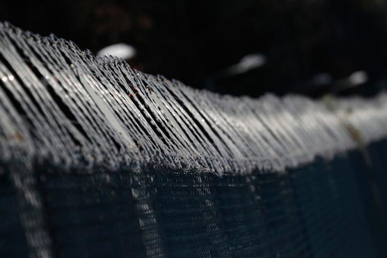 Indian prisoners escape by scaling walls with bedsheets