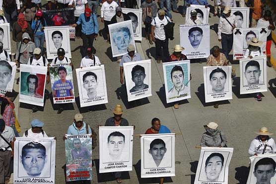 Mexico gives evidence to UN over missing students
