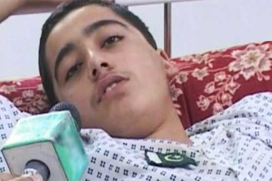 Visa handed over to family of injured APS student Ahmad Nawaz