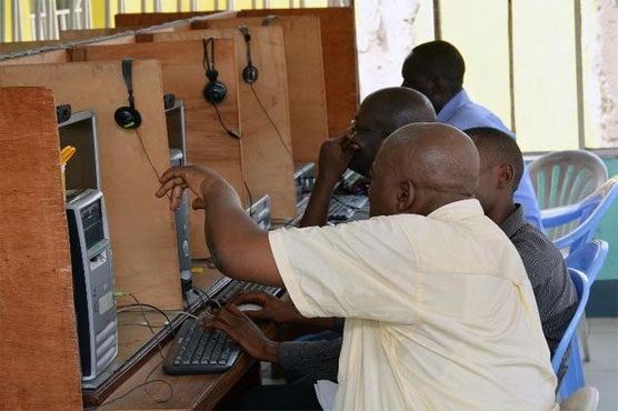 DR Congo's small firms bear the brunt of mobile services block