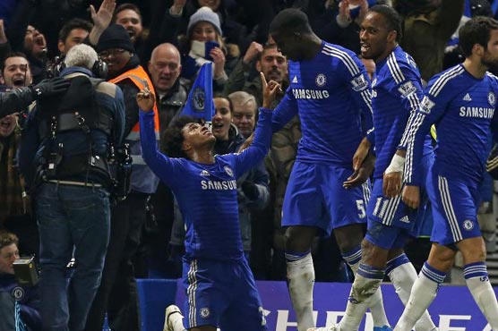 Show-stopper Willian preserves Chelsea's Premier League lead 