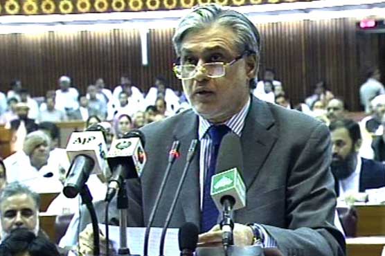 Govt. cannot cut defense budget due to Zarb-e-Azb: Ishaq Dar