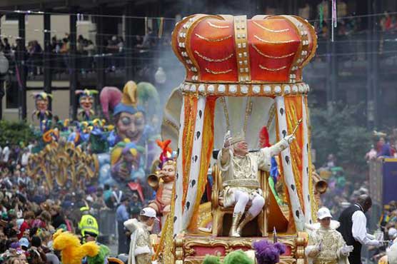Party time! Carnival opens in Rio