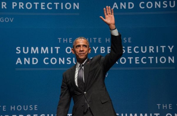 Obama calls on private sector to collaborate against cyber terrorism