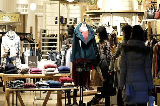 Japanese economy crawls out of recession