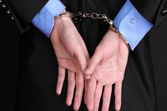 China jails health official for 19 years over bribes