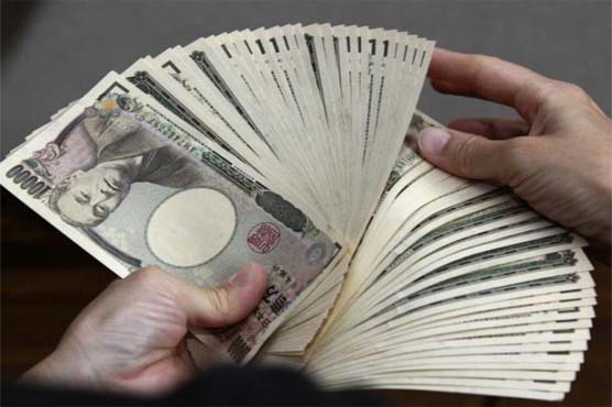Tokyo citizens hand in $28m in lost cash: police