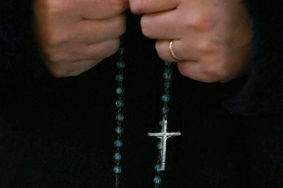 Spain drops sex abuse charges against nine priests