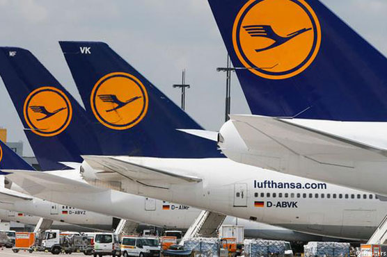 Lufthansa waives dividend after 2014 profits nosedive