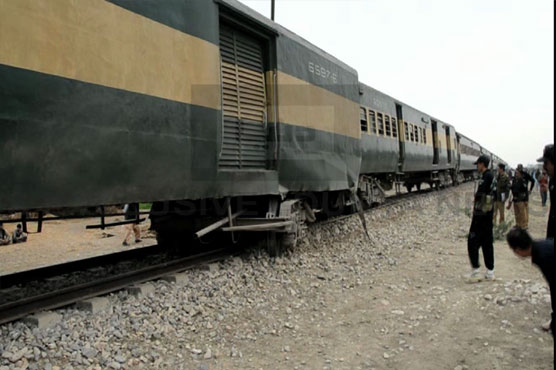 Jaffarabad: Blast near railway track derails two bogies