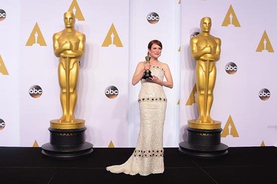 Oscars fashion: White and silver, and lots of beads 