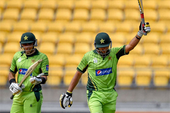 PCB management meets struggling squad to boost morale of players 