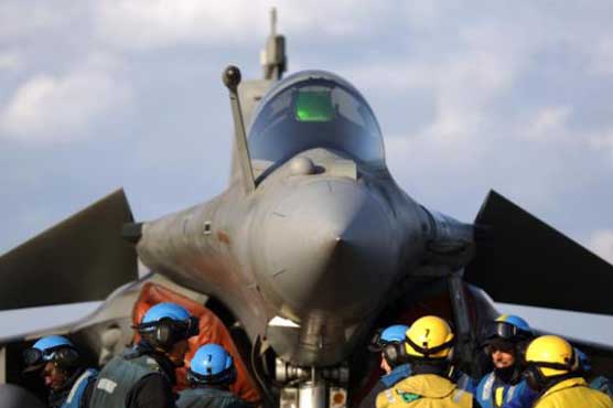 French carrier joins fight as US reviews anti-IS effort