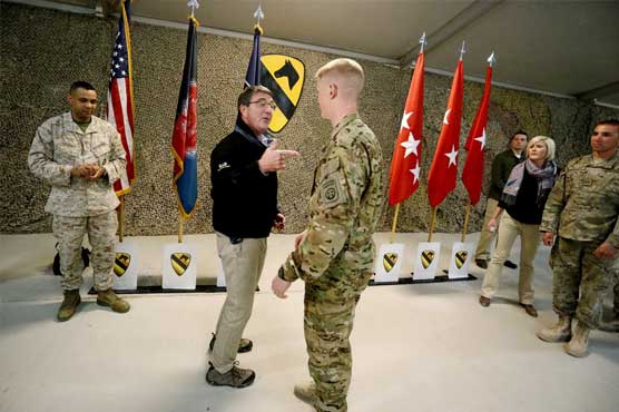 Pentagon chief convenes counter-IS meeting, lauds strategy