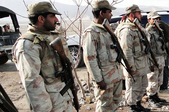 Kalat: FC seizes 5 oil tankers smuggled from Iran