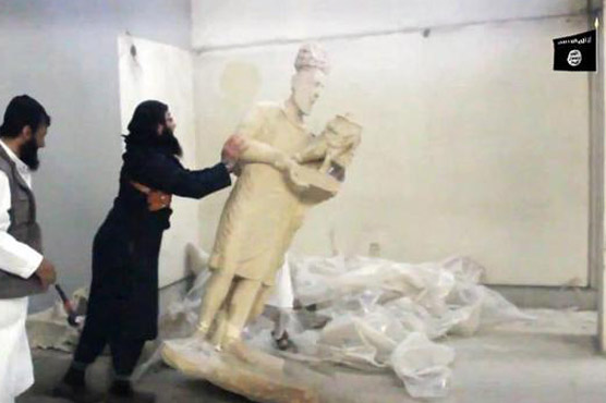 IS jihadists destroy ancient idols in Iraq museum: video