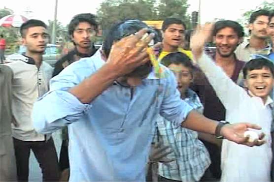 Fans smash eggs on heads in anger against chief selector