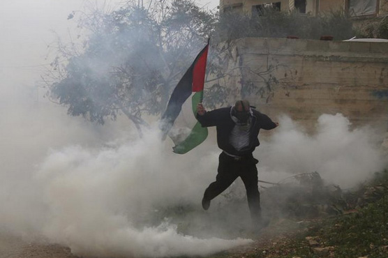 Israel mulls war crimes suits against top Palestinians: source