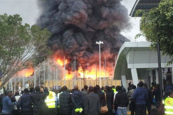 Nairobi airport shut after plane crash lands