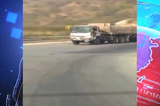 Brave Pakistani heroically stops 22-wheeler truck with failed brakes