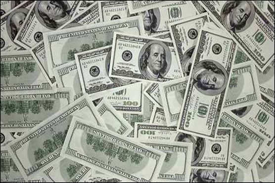 Euro under pressure in Asia ahead of Greek vote