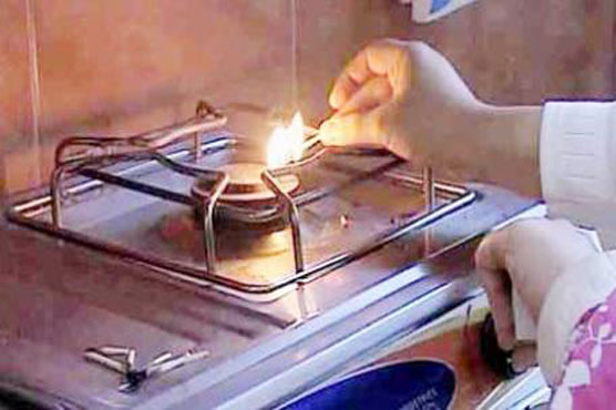 Gas load-shedding forces Lahoris to stage protest