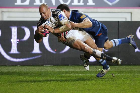 Hat-trick hero Parisse stars in emotional Stade win 