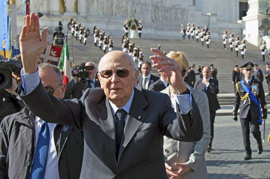 Italy president resigns in test for Renzi as Europe looks on