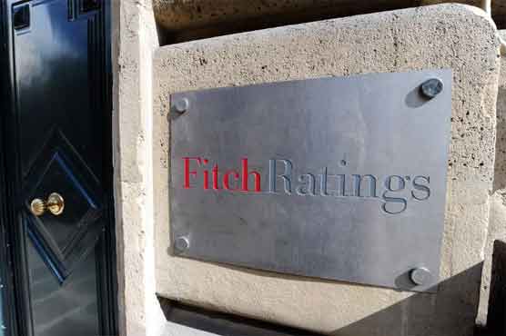 Fitch lowers Greece credit outlook to 'negative'  22:07 - 16/01/15