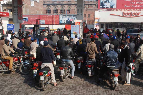 Petrol crisis strikes alarming levels in Punjab on sixth day