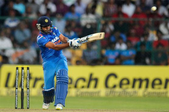 India make 267-8 against Australia
