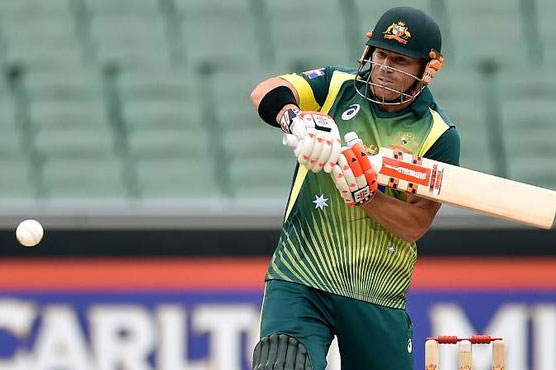 Australia's Warner defends 'speak English' call