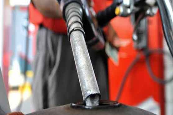 Govt likely to reduce petroleum products' prices 