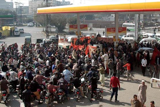 Eight days to petrol crisis, govt fails to identify people responsible for crisis