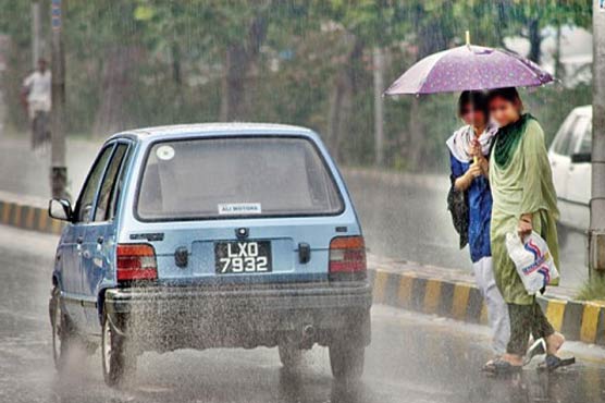 Different cities including Lahore receive rain 