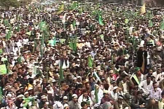 Religious parties rally against Charlie Hebdo in Karachi 