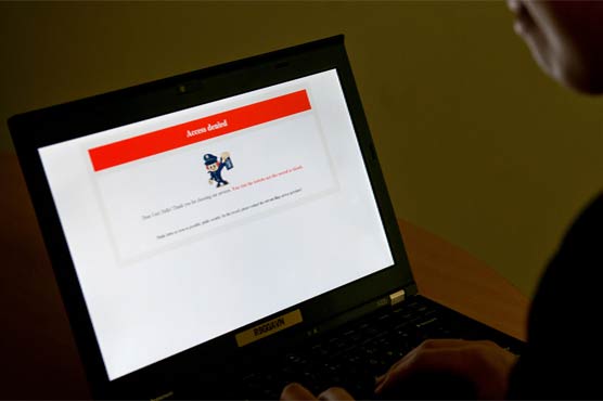 China blocks VPN services 