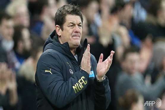 Football: Carver gets Newcastle job for rest of season
