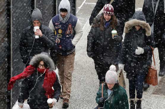 Storms threatens the Northeast US with historic snow