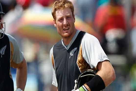 Guptill signs on for fresh Derbyshire stint