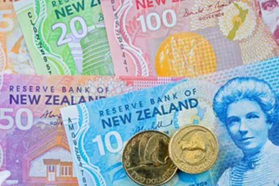New Zealand's central bank holds interest rates at 3.5%