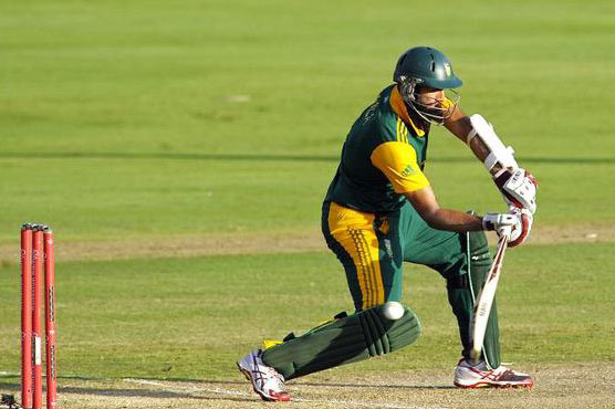 Amla, Rossouw hit tons as South Africa make 361-5