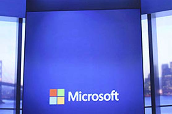 Microsoft gives away more Office software to attract mobile users