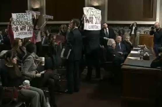 US: Protesters scold Kissinger, Senator calls them 'scum'